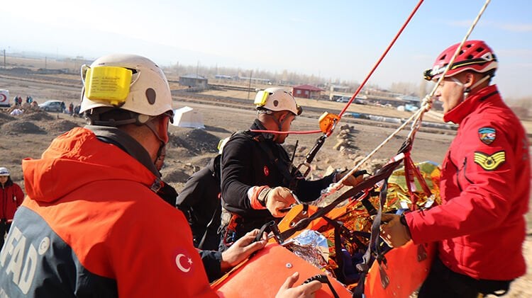 Deprem Frekansı nedir?